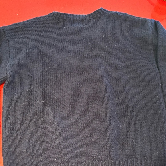 GAP Black Crewneck Sweater with Red Lion Emblem - Picture 4 of 5